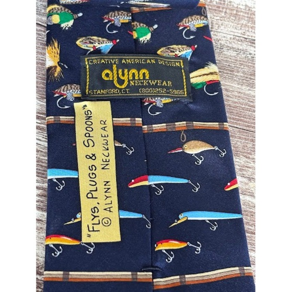 Alynn Neckwear Fishing Lures Tie "Flys, Plugs & Spoons" Creative American Silk - Picture 2 of 6